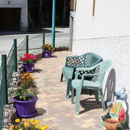 Avec Acces Independant, Terrasse, Proche Epinal Et Activites Culturelles *