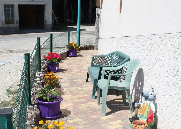 Avec Acces Independant, Terrasse, Proche Epinal Et Activites Culturelles - Fr-1-589-138 *